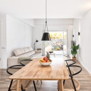 Comedor y salón luminosos con acceso a la terraza en La Grama IV, Breña Alta.